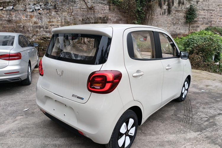 五菱汽车 宏光MINIEV 2025款 四门版 进阶款车身外观7