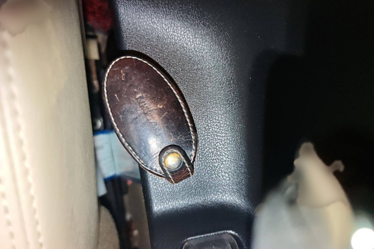 日产 逍客 2012款 2.0XV 雷 CVT 2WD中控内饰7001