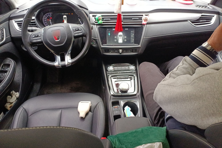 荣威Ei5 2018款 互联网旗舰版中控内饰7002