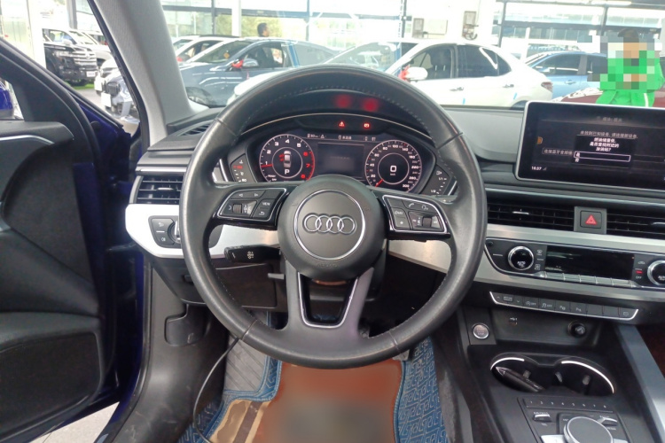 奥迪A4L 2019款 40 TFSI 时尚型 国VI局部细节13