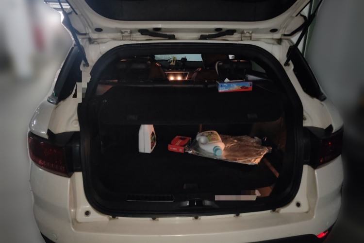 陆风X7 2016款 2.0T 全景尊享版局部细节23