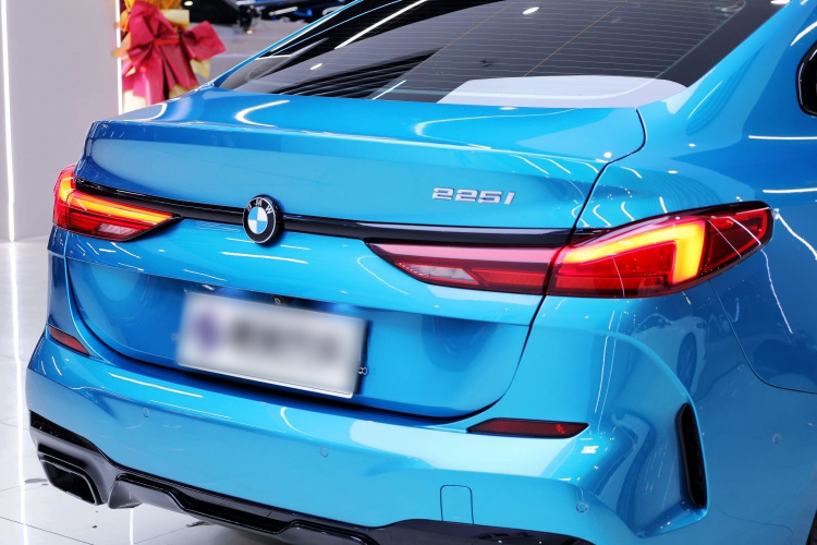 宝马2系(进口) 2021款 225i 四门轿跑车 M运动曜夜套装车身外观6013