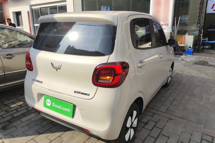 五菱汽车 宏光MINIEV 2025款 四门版 臻享+款车身外观7