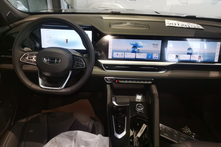 吉利汽车 星越L 2024款 2.0TD DCT EVO两驱长风版中控内饰12