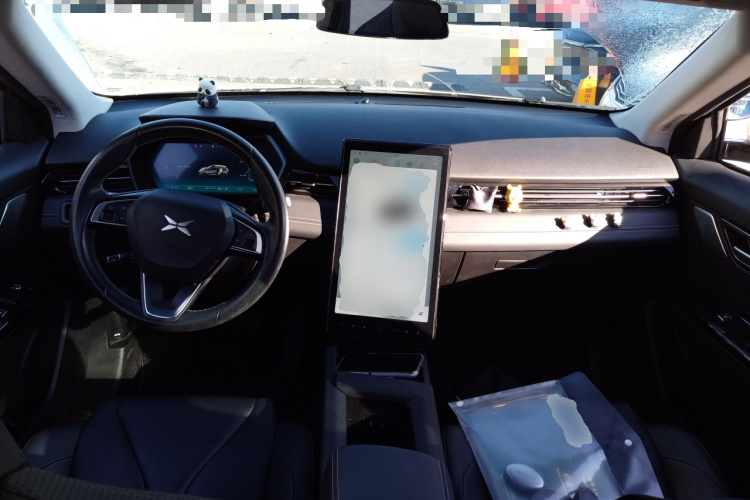 小鹏G3 2020款 520i 智享版中控内饰12