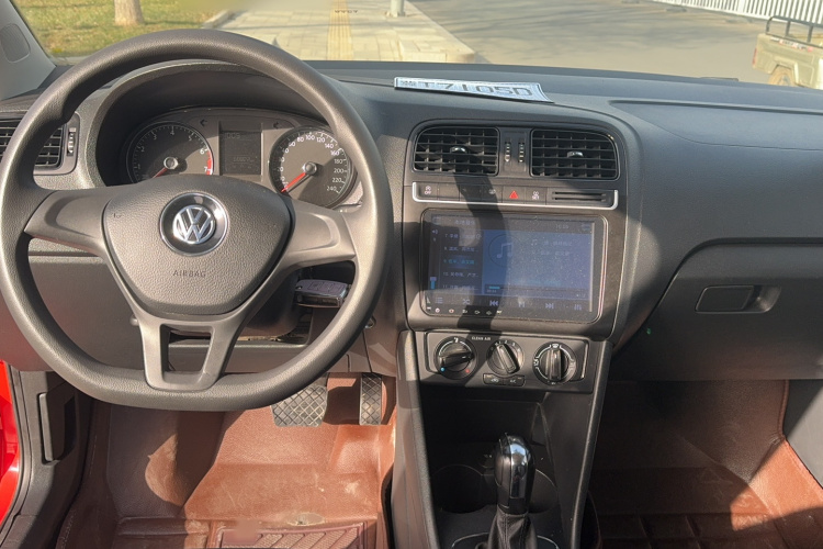 大众 Polo 2018款 1.5L 自动安驾型中控内饰7002