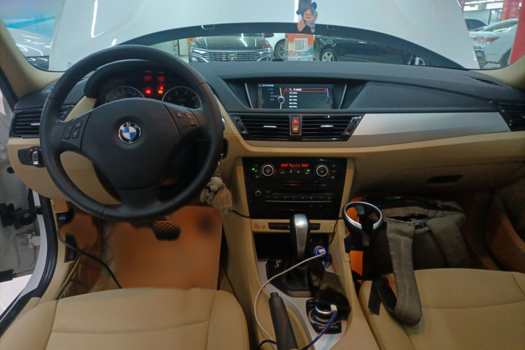 宝马X1(进口) 2012款 sDrive18i豪华型中控内饰7002