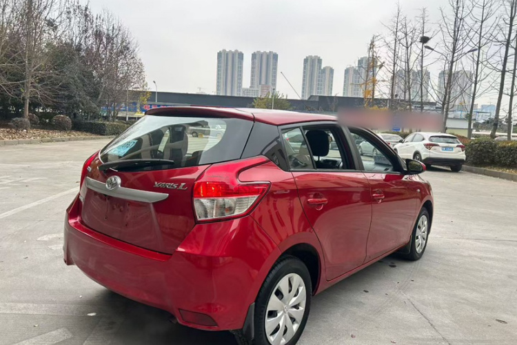 丰田 YARiS L 致炫 2015款 1.5E 自动魅动版车身外观6001