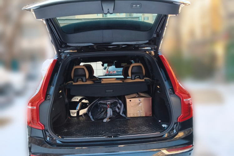 沃尔沃XC90 2018款 T6 智雅版 7座中控内饰23