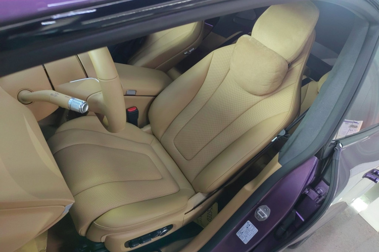 鸿蒙智行 智界R7 2024款 纯电 667km Pro中控内饰19