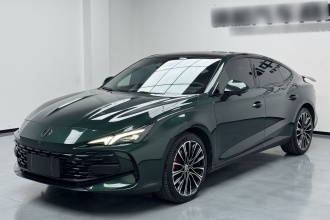 名爵 MG7 2025款 2.0T 405 AT奢享版