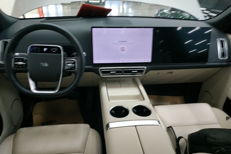 理想汽车 理想L8 2023款 Pro中控内饰7002
