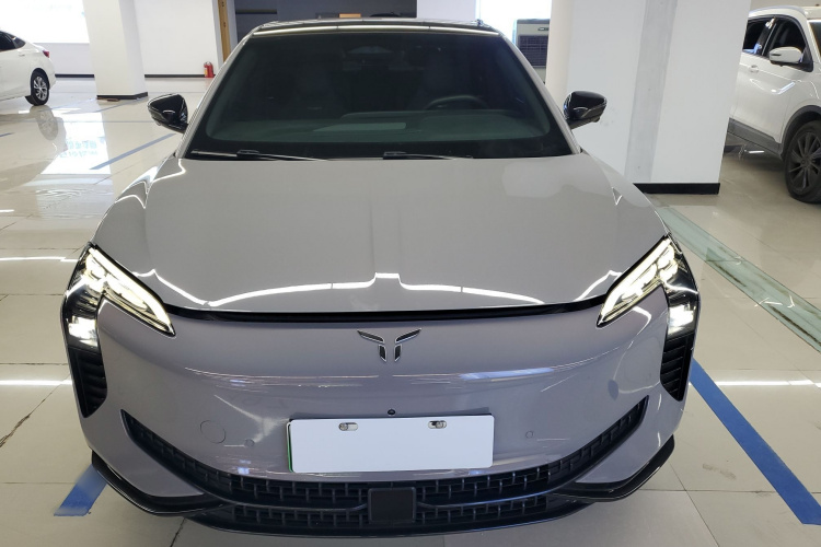 红旗EH7 2024款 690 Pro车身外观2