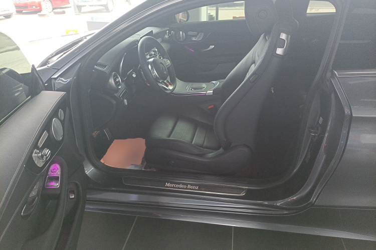 奔驰C级(进口) 2021款 C 260 轿跑车中控内饰7003