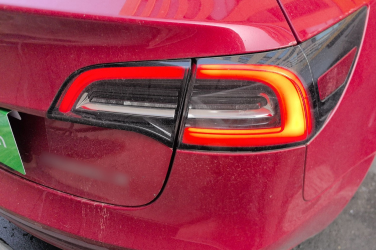 特斯拉 Model 3 2019款 标准续航后驱升级版车身外观9