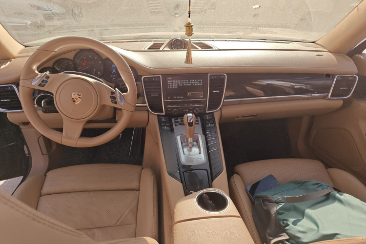 保时捷 2014款 Panamera 4 3.0T中控内饰7002