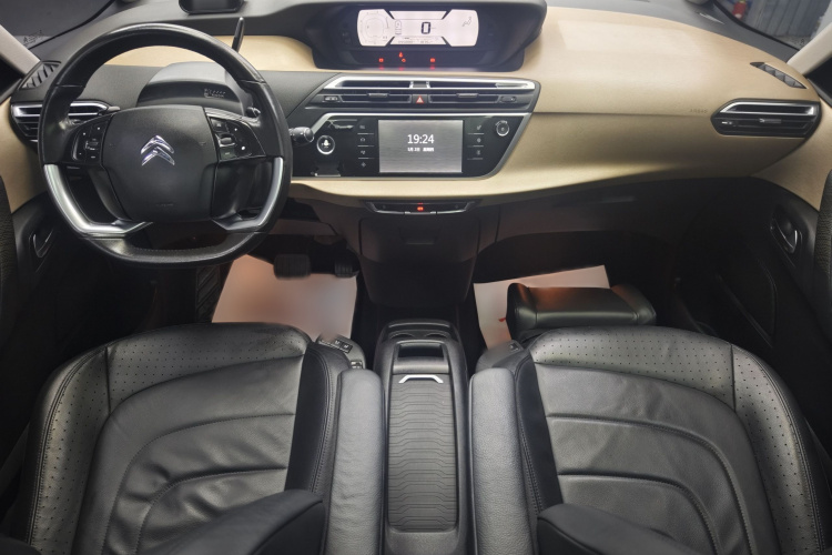 雪铁龙 C4 PICASSO 2015款 Grand 1.6T 豪华型 7座中控内饰7002