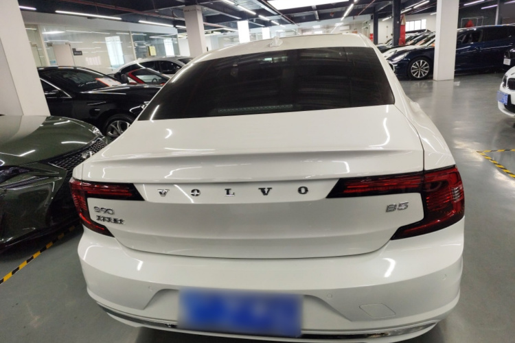 沃尔沃S90 2021款 B5 智远豪华版车身外观6