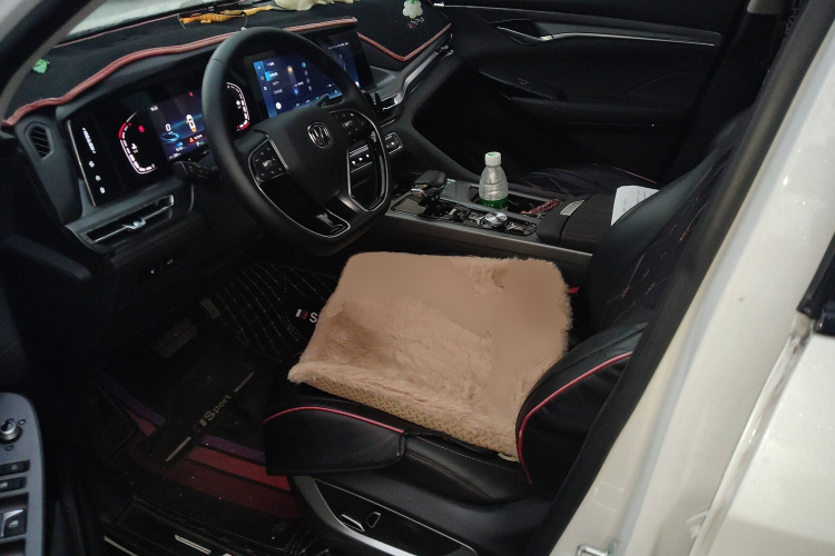 长安CS75 PLUS 2021款 2.0T 自动领航型局部细节19