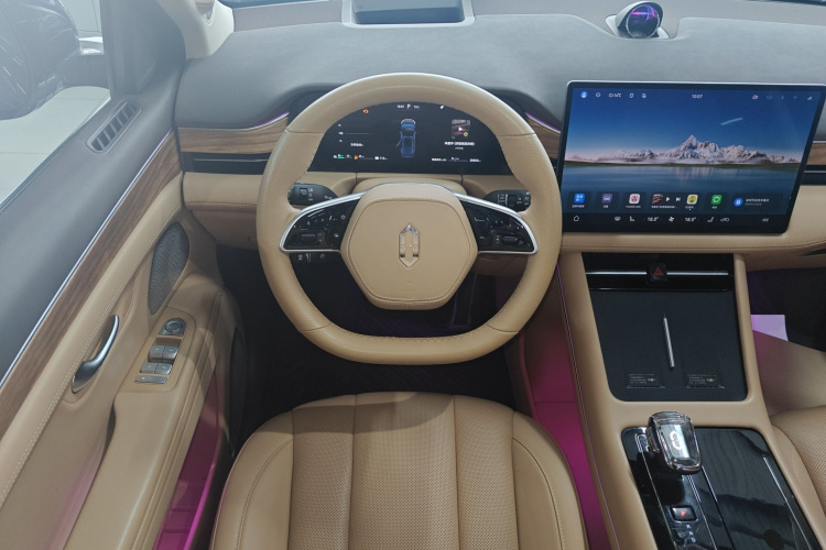 鸿蒙智行 问界M7 2024款 1.5T 智驾四驱Ultra版 5座中控内饰13