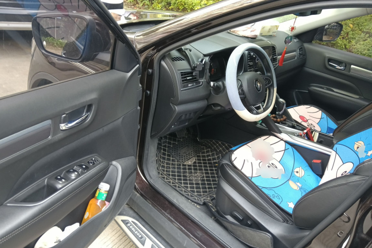 雷诺 科雷傲 2017款 2.0L 两驱豪华版中控内饰20