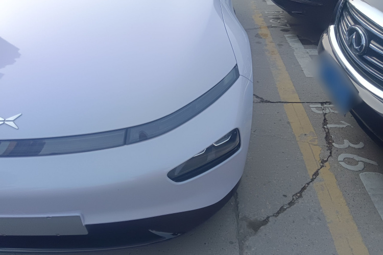 小鹏P7 2022款 480G+局部细节36