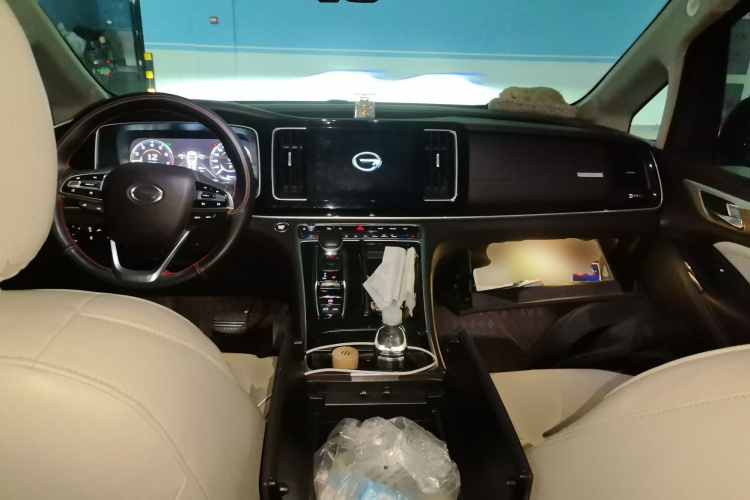 广汽传祺 传祺M8 2021款 大师系列 390T 尊贵版中控内饰12