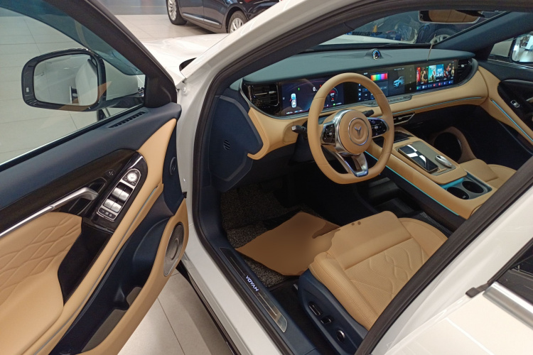 岚图汽车 岚图FREE 2024款 超长续航智驾版中控内饰20