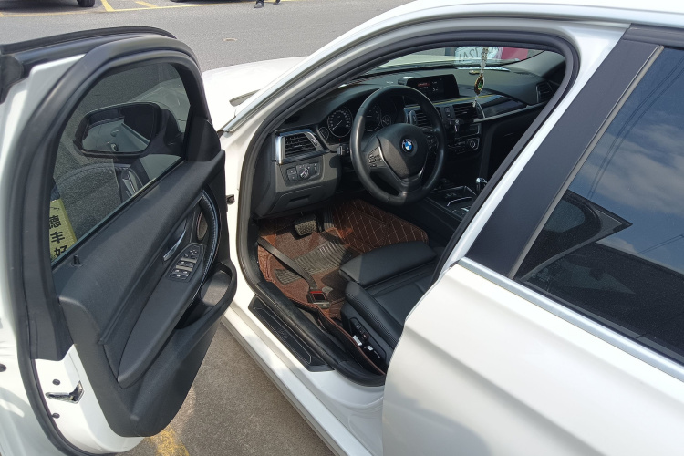 宝马3系 2018款 320Li 时尚型中控内饰20