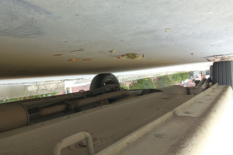 铃木 奥拓 2013款 改款 1.0L 手动舒适型局部细节9001