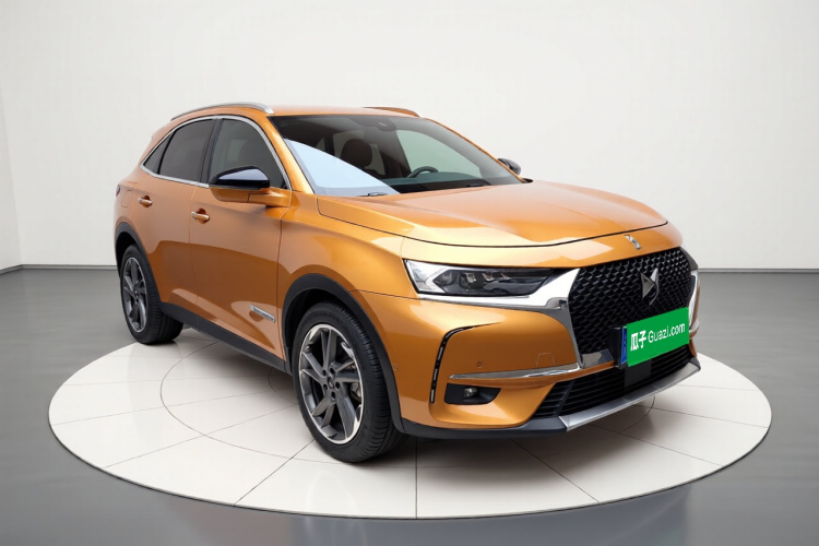 DS 7 2018款 45THP 歌剧院版车身外观3