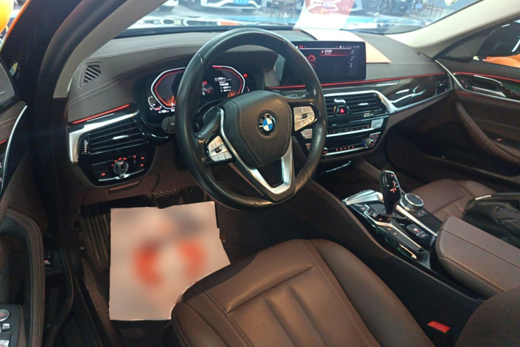 宝马5系 2020款 525Li 豪华套装中控内饰12