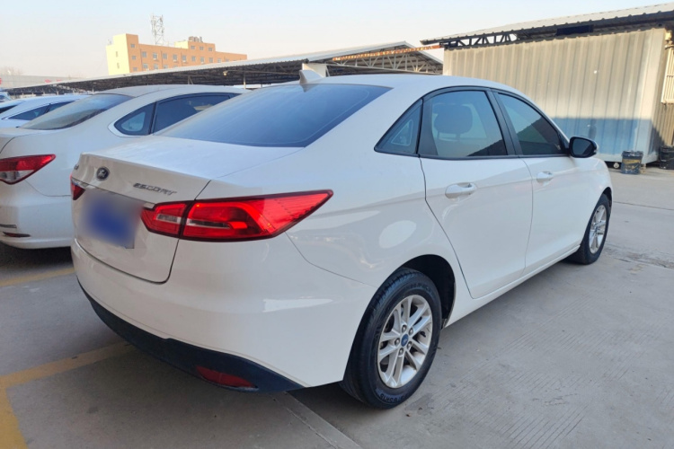 福特 福睿斯 2019款 改款 1.5L 自动质享型（胎压监测） 国VI车身外观7