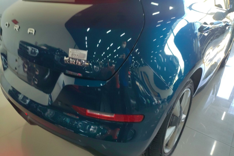 欧拉好猫 2022款 莫兰迪版 400km标准续航 豪华型 磷酸铁锂车身外观9