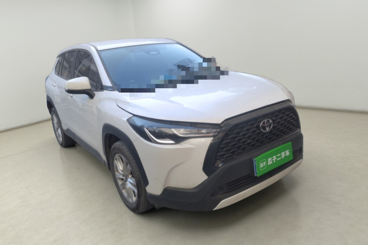 丰田 卡罗拉锐放 2023款 2.0L 先锋版车身外观3