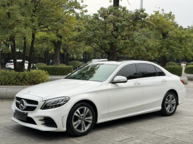 奔驰C级 2019款 C 180 L 时尚型运动版