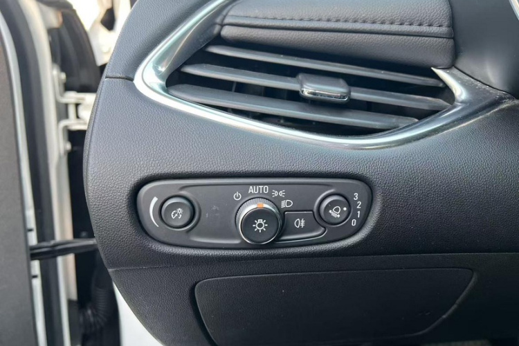 雪佛兰 迈锐宝XL 2021款 535T 自动锐动版中控内饰7003