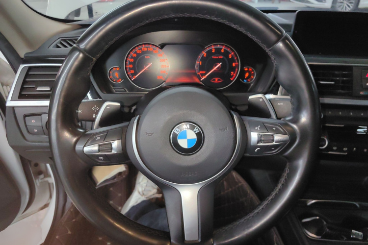 宝马3系 2018款 320Li 领先型M运动套装中控内饰13