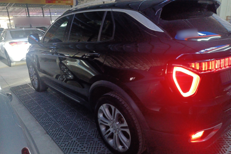 领克01 2019款 2.0T 两驱型Pro版 国VI车身外观6003