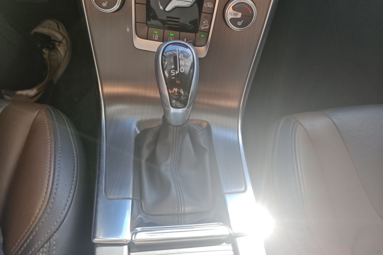 沃尔沃XC60 2016款 T5 AWD 智远版局部细节18