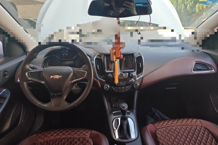 雪佛兰 科鲁兹 2016款 1.5L 自动豪华版中控内饰7002