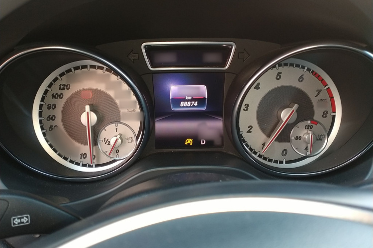 奔驰CLA 2016款 CLA 200 时尚型局部细节14