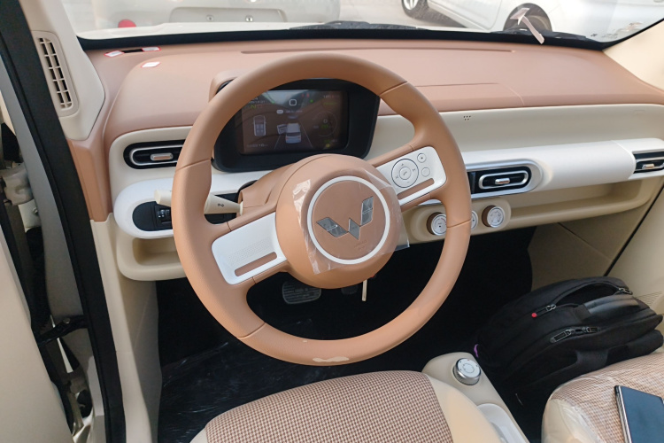 五菱汽车 宏光MINIEV 2024款 第三代 215km 青春版中控内饰13