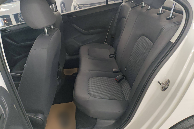 大众 桑塔纳 2021款 1.5L 手动风尚版中控内饰21