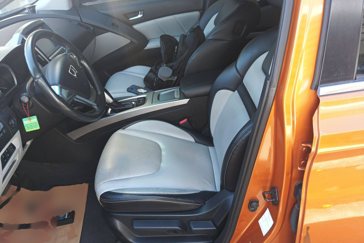 纳智捷 优6 SUV 2014款 1.8T 时尚型局部细节19