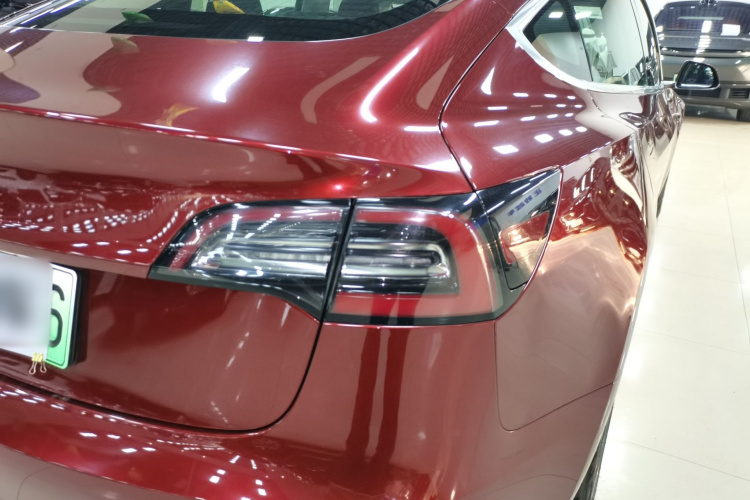 特斯拉 Model 3 2020款 改款 标准续航后驱升级版车身外观9