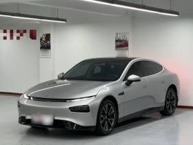 小鹏P7 2020款 670E