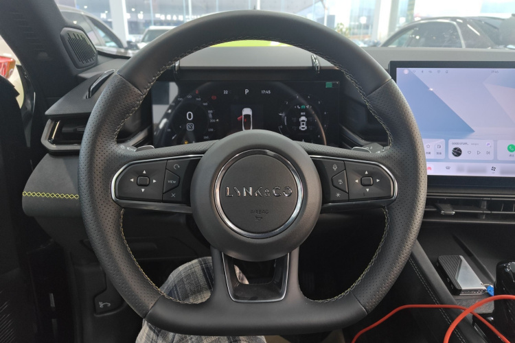 领克03 2023款 1.5TD DCT劲Plus中控内饰13