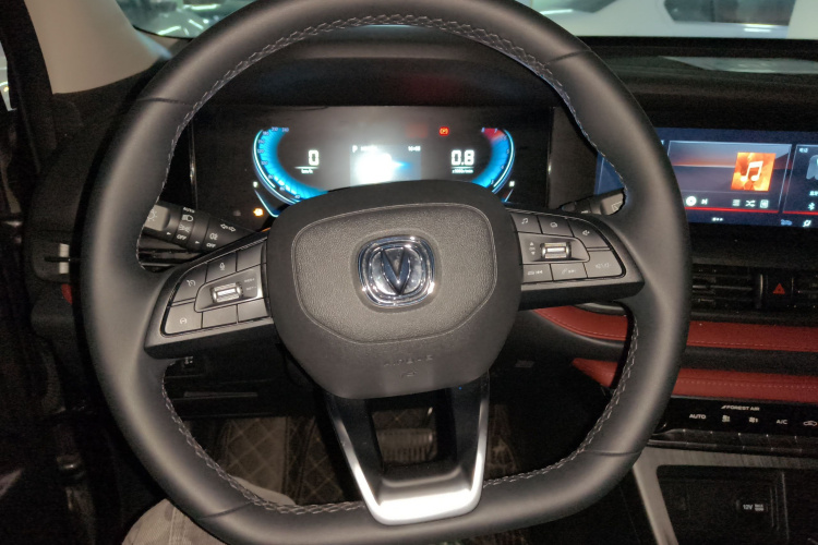 长安CS55PLUS 2022款 蓝鲸版 1.5T DCT尊贵型局部细节13