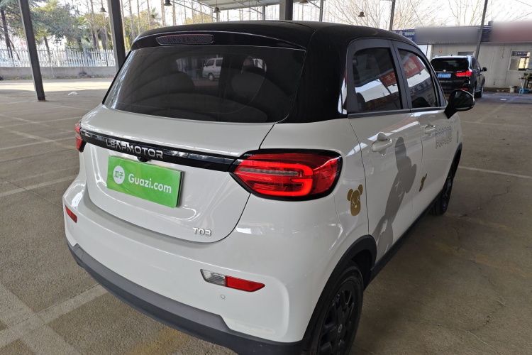 零跑汽车 零跑T03 2023款 310轻享版车身外观7